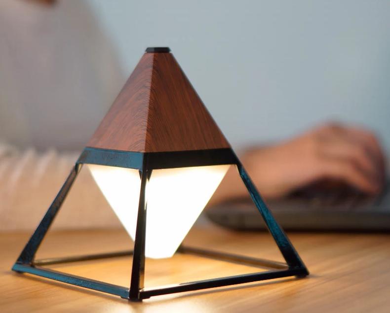 Deco26 Pyramid Touch Activated Diamond Lamp